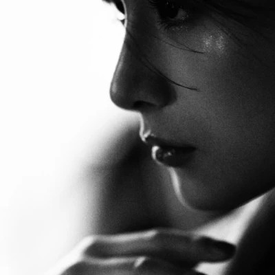 黑白高冷女生头像(图53)