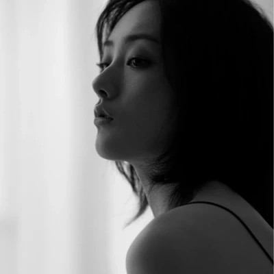 超酷黑白女生头像(图54)
