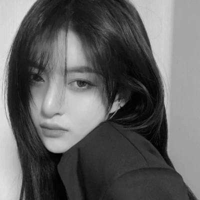 高冷黑白系女头(图64)