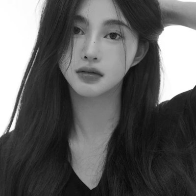 超酷黑白女生头像(图83)