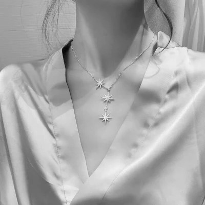 黑白美女高冷头像(图96)
