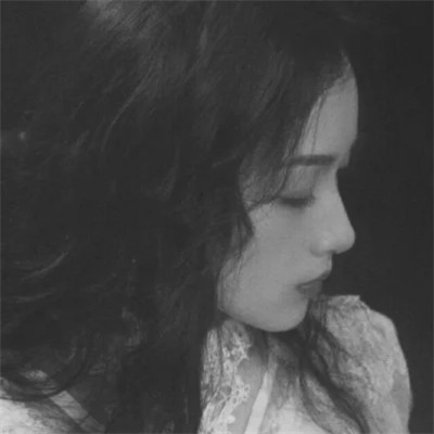 超酷黑白女生头像(图101)