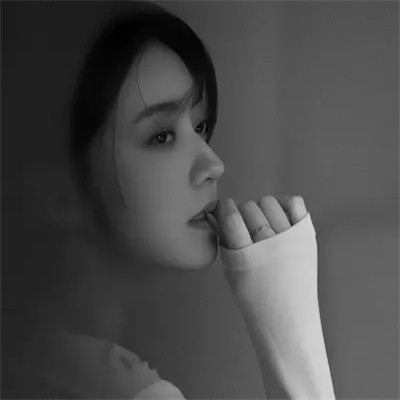 高冷黑白系女头(图98)