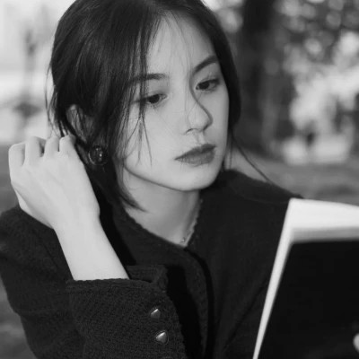 黑白高冷女生头像(图85)