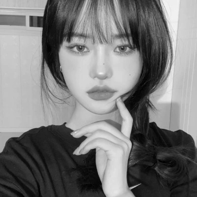 精选高质量黑白温柔女头(图24)