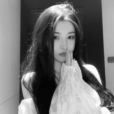 精选高质量黑白温柔女头(图76)