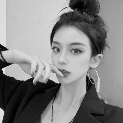 精选高质量黑白温柔女头(图21)