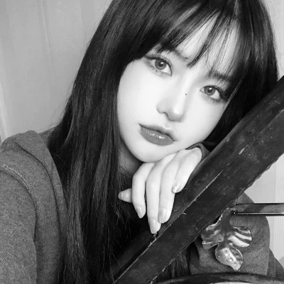 精选高质量黑白温柔女头(图12)