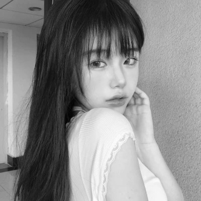精选高质量黑白温柔女头(图37)