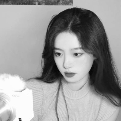 精选高质量黑白温柔女头(图54)