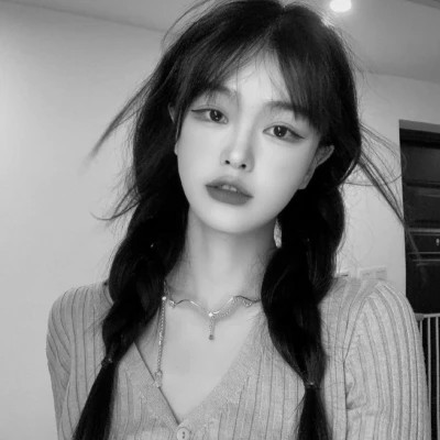 精选高质量黑白温柔女头(图96)