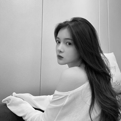 精选高质量黑白温柔女头(图36)
