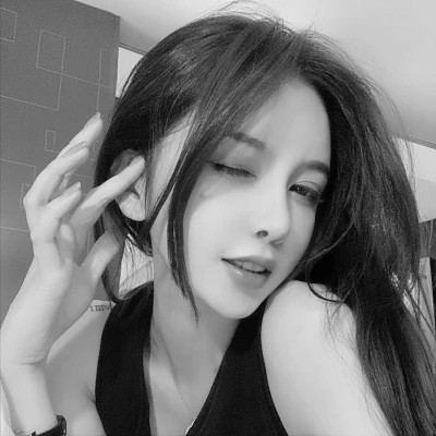 小众但大气的黑白ins风真人头像(图88)