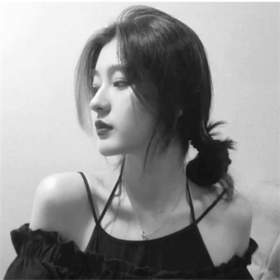 小众但大气的黑白ins风真人头像(图82)