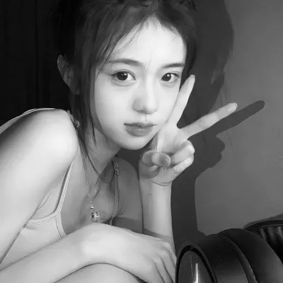 女生用的黑白头像(图107)