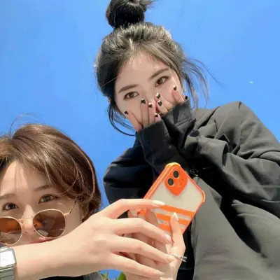 闺蜜头像真人可爱双人一左一右(图2)