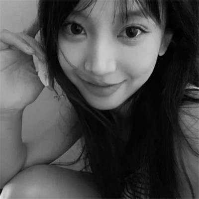 女生用的黑白头像(图45)