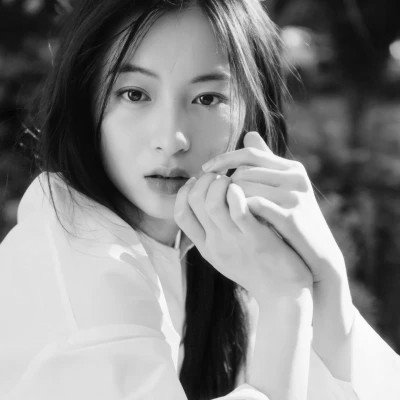 女生用的黑白头像(图61)
