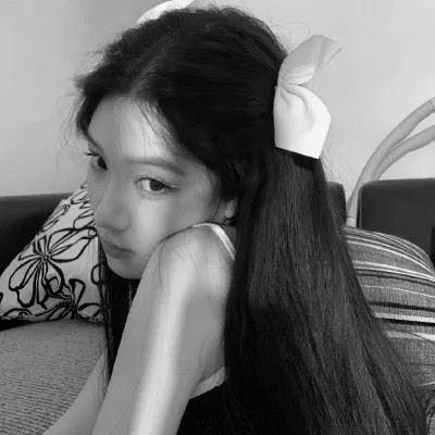 女生用的黑白头像(图57)