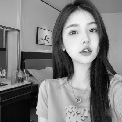 女生用的黑白头像(图78)
