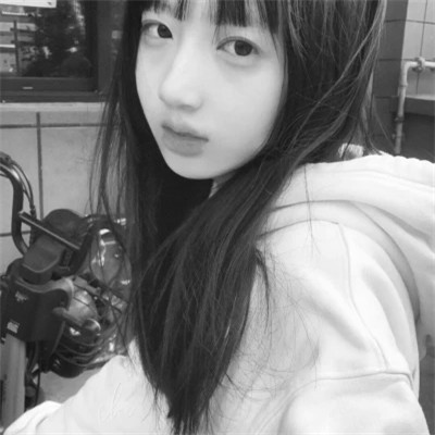 女生用的黑白头像(图13)