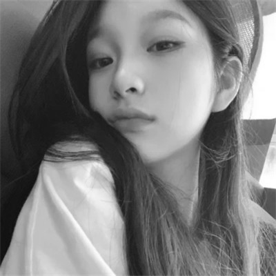 女生用的黑白头像(图47)
