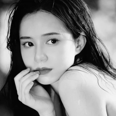 女生用的黑白头像(图92)