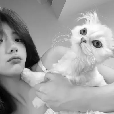 女生用的黑白头像(图96)