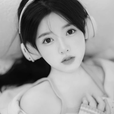 女生用的黑白头像(图60)