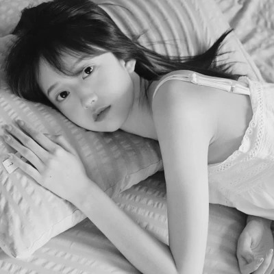 女生用的黑白头像(图75)