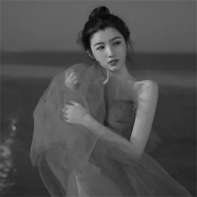2024抖音热门黑白女头(图32)