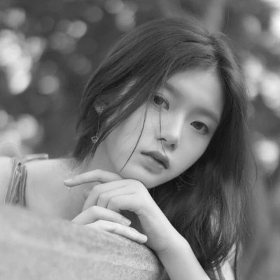 2024抖音热门黑白女头(图5)