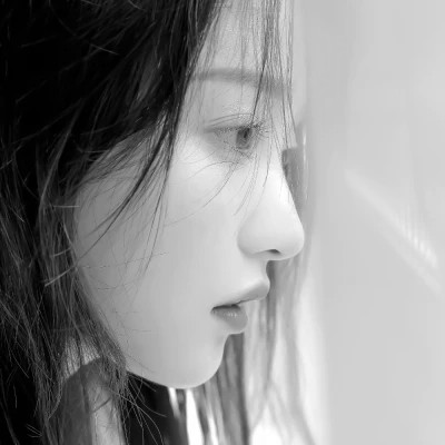 2024抖音热门黑白女头(图2)