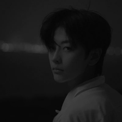 2024年最新黑白男生头像(图14)
