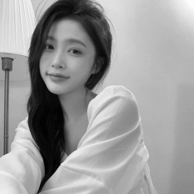 2024最新真人高清黑白闺蜜头像图片(图52)