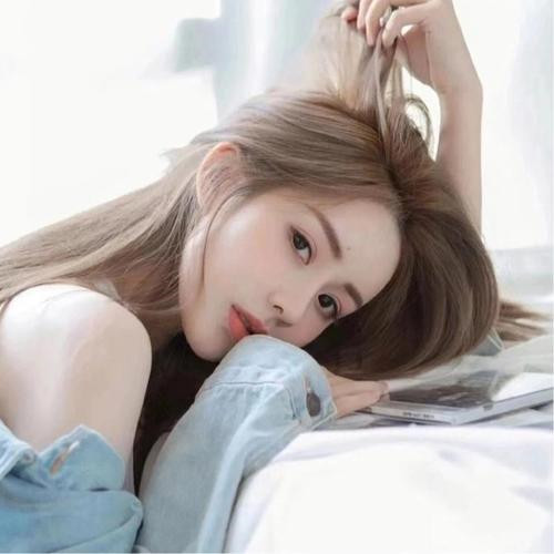 2024新款好看的女生头像(图14)