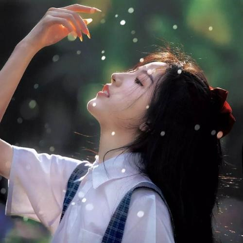 2024最火微信头像女生(图14)