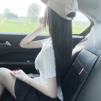 2024真人气质微信头像女(图30)