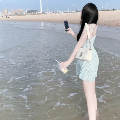 2024真人气质微信头像女(图31)