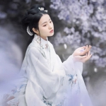 真人清新伤感古风女头图片