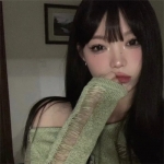 2024年最火女生头像照片：潮流与个性的完美结合