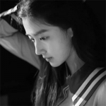 独特真人黑白少年少女头像，彰显个性