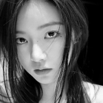 黑白美女头像，时尚潮流的完美诠释！