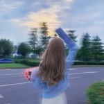 女生高级小众氛围背影头像图片，独特美触动心弦