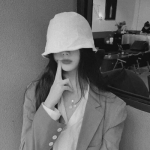 微信女生高清黑白真人头像图片，高清无水印