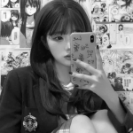 2024新款女黑白头像，展现内敛之美
