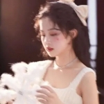 2024年最受瞩目的网红女生头像精选