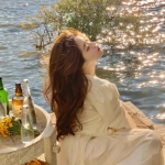 2024年女生真人高清头像，绝对吸引你的眼球！