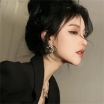 2024年最热门的微信头像女图片