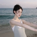 2024年女生头像精选大放送，时尚潮流一网打尽！